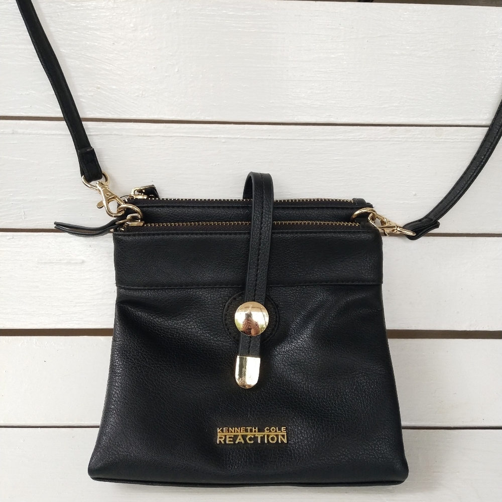 Kenneth Cole Reaction Crossbody Purse